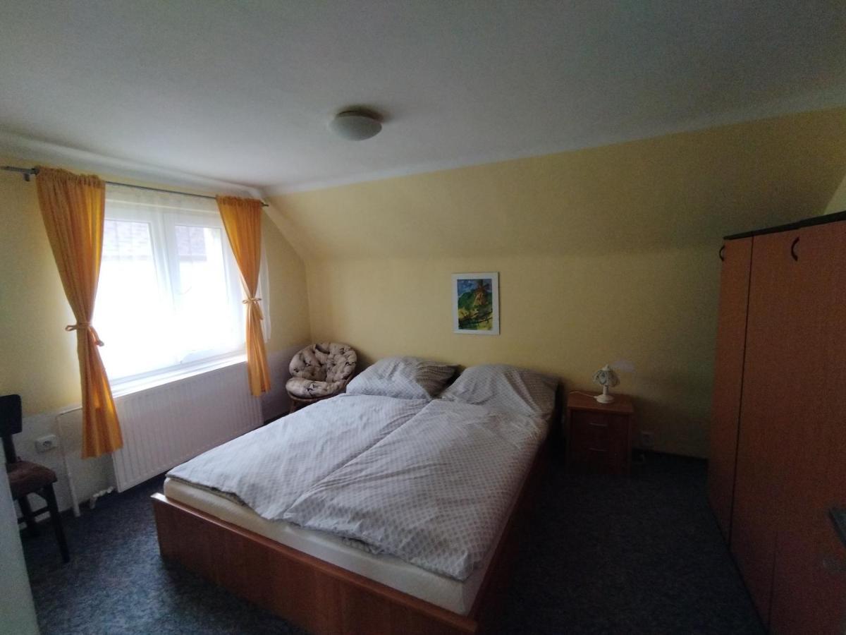 Apartman Se Zahradou Krnov Exterior foto